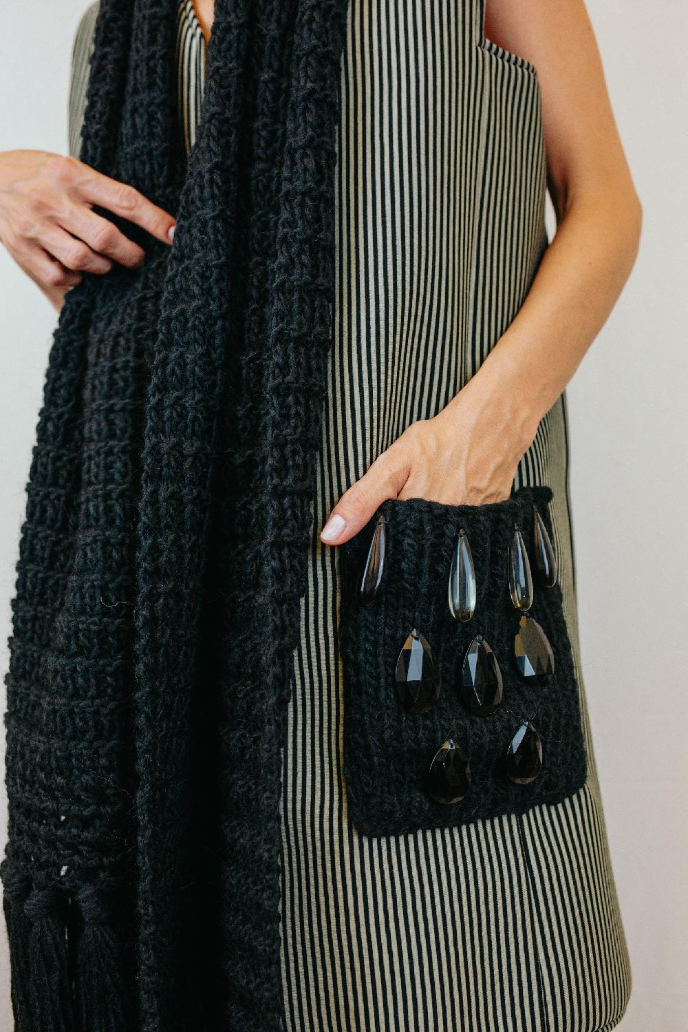 Tricot à Porter Sciarpa con bordo finale In Vendita